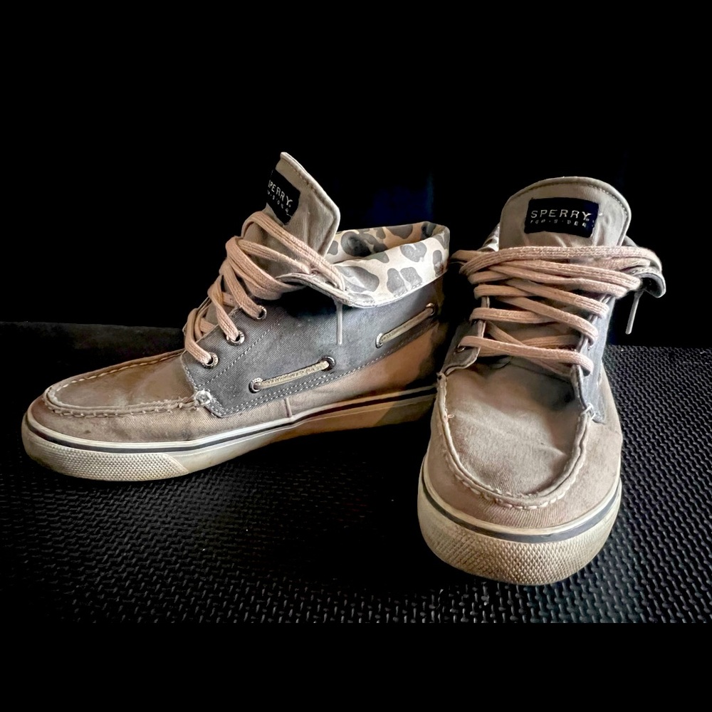 Sperry ankle shoes